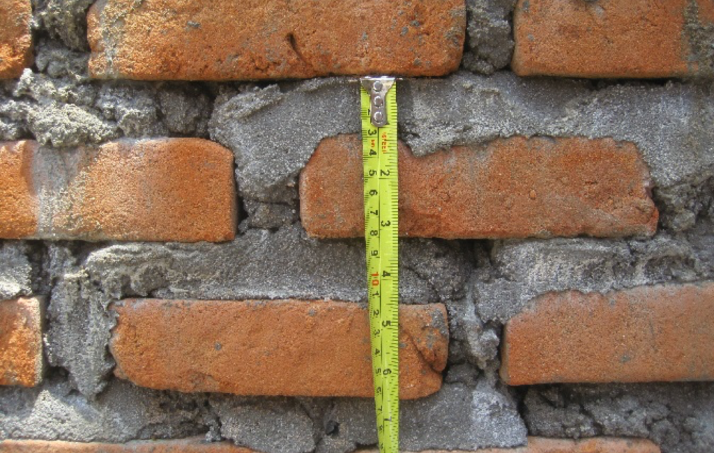 poor-birck-construction