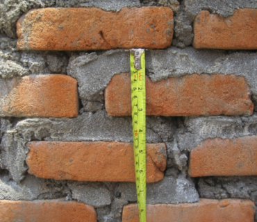 poor-birck-construction